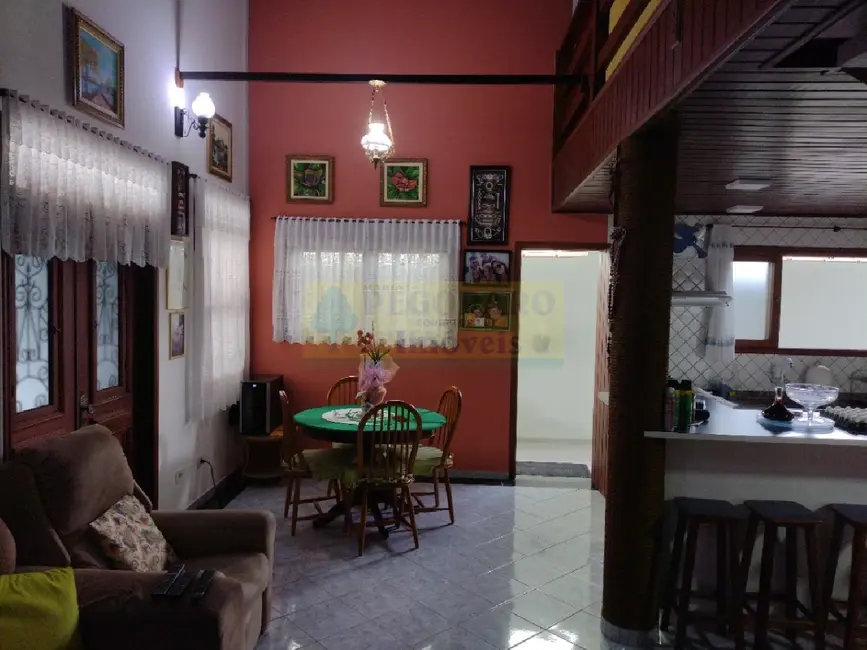 Foto 8 de Casa com 3 quartos à venda, 345m2 em Martim de Sá, Caraguatatuba - SP