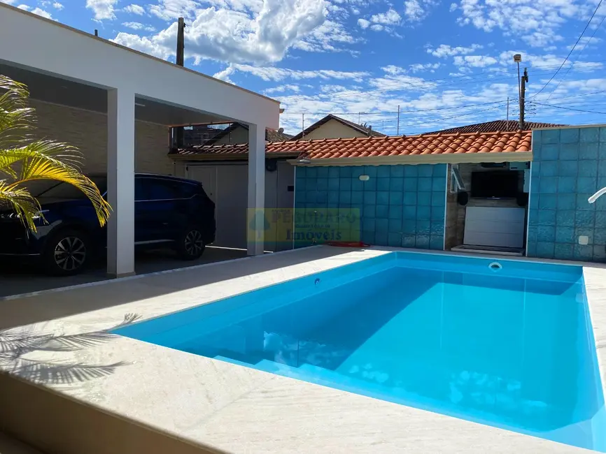 Foto 1 de Casa com 3 quartos à venda, 345m2 em Martim de Sá, Caraguatatuba - SP