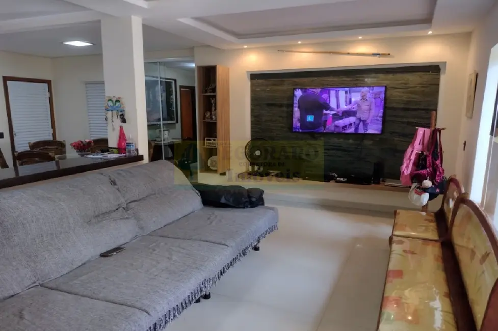 Foto 6 de Casa com 3 quartos à venda, 200m2 em Martim de Sá, Caraguatatuba - SP