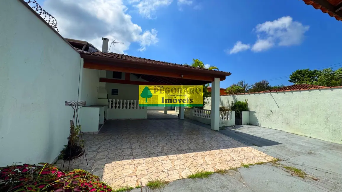Foto 2 de Casa com 3 quartos à venda, 170m2 em Martim de Sá, Caraguatatuba - SP