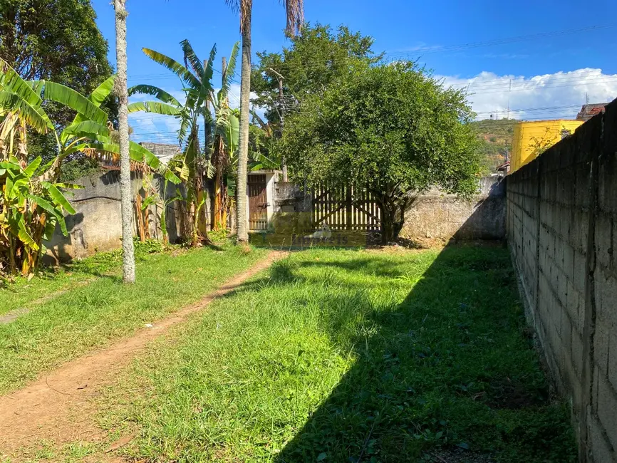 Casa com 4 quartos à venda, 330m2 em Martim de Sá, Caraguatatuba - SP - imagem 5 Foto 5 de Casa com 4 quartos à venda, 330m2 em Martim de Sá, Caraguatatuba - SP