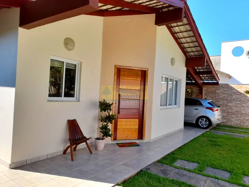 Foto 2 de Casa com 3 quartos à venda, 240m2 em Martim de Sá, Caraguatatuba - SP