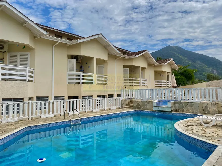 Foto 1 de Casa de Condomínio com 2 quartos à venda, 134m2 em Martim de Sá, Caraguatatuba - SP