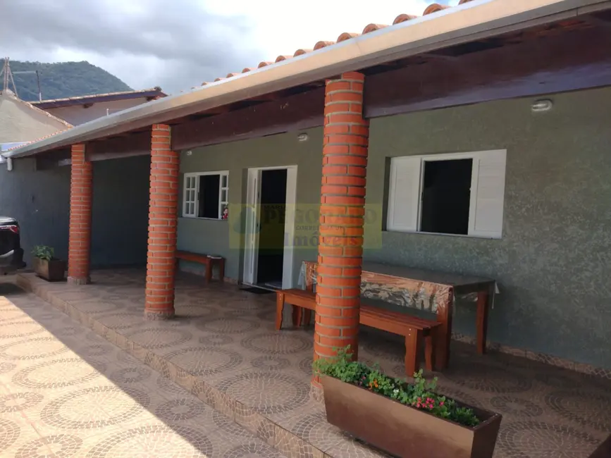 Foto 3 de Casa com 3 quartos à venda, 181m2 em Sumaré, Caraguatatuba - SP