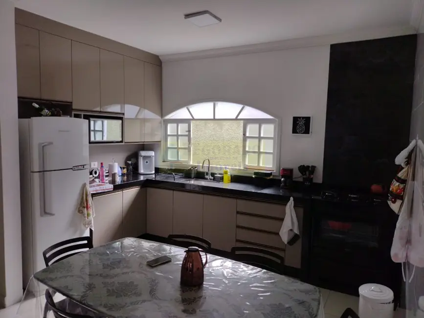 Foto 7 de Casa com 3 quartos à venda, 181m2 em Sumaré, Caraguatatuba - SP