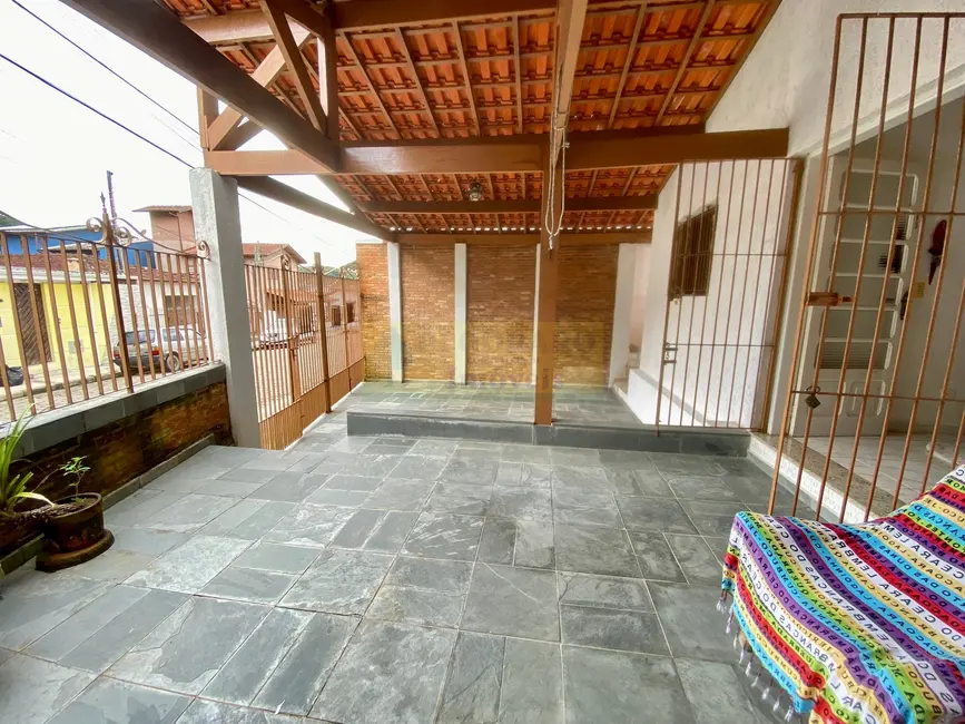 Foto 3 de Casa com 2 quartos à venda, 114m2 em Sumaré, Caraguatatuba - SP