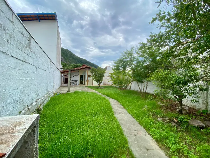 Foto 1 de Casa com 2 quartos à venda, 114m2 em Sumaré, Caraguatatuba - SP