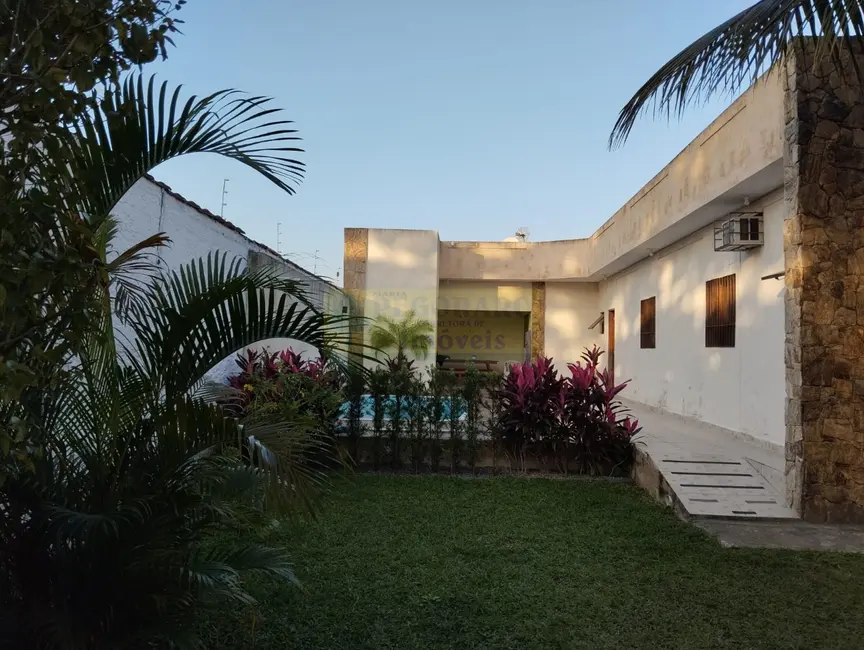 Foto 1 de Casa com 2 quartos à venda, 140m2 em Morro do Algodão, Caraguatatuba - SP
