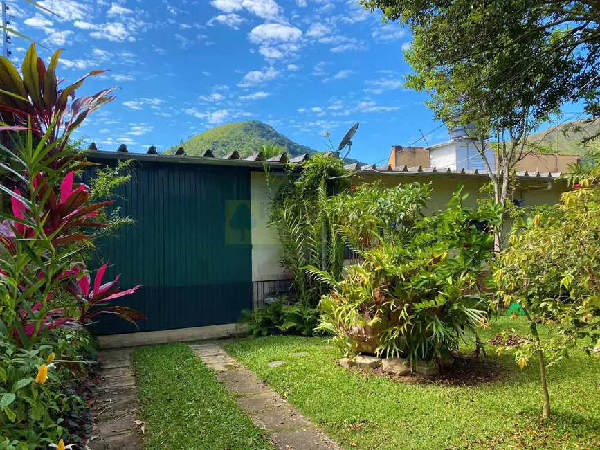 Foto 1 de Casa com 3 quartos à venda, 367m2 em Martim de Sá, Caraguatatuba - SP