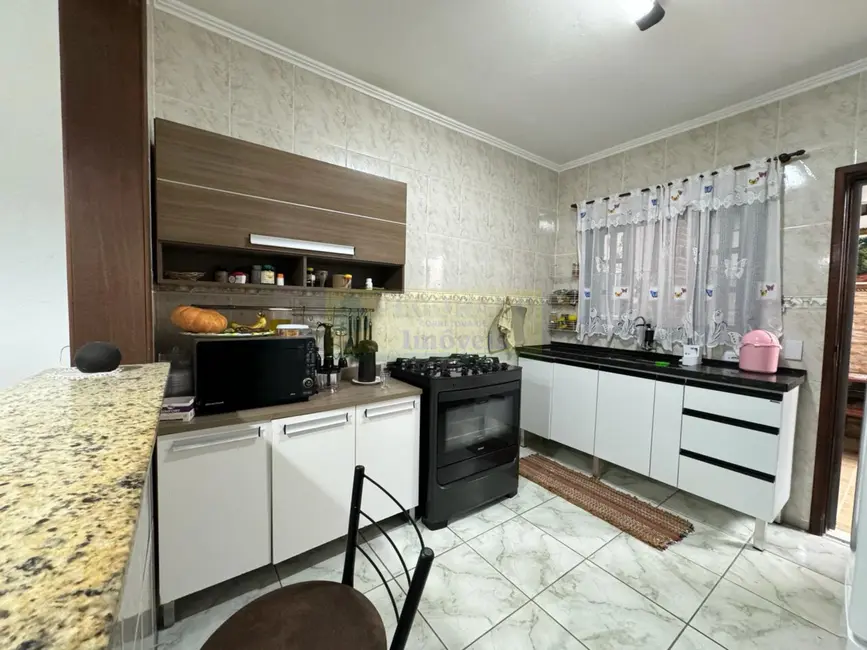 Casa com 2 quartos à venda, 130m2 em Prainha, Caraguatatuba - SP - imagem 9 Foto 9 de Casa com 2 quartos à venda, 130m2 em Prainha, Caraguatatuba - SP