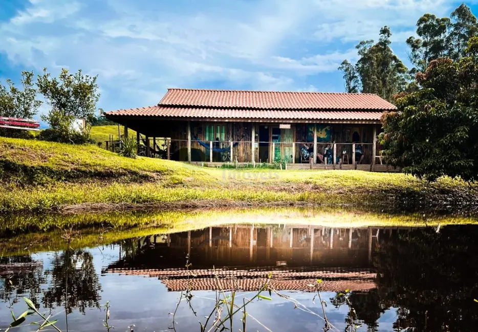 Foto 1 de Sítio / Rancho com 13 quartos à venda, 300m2 em Sapucai Mirim - MG