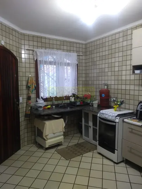 Casa com 2 quartos à venda, 115m2 em Martim de Sá, Caraguatatuba - SP - imagem 7 Foto 7 de Casa com 2 quartos à venda, 115m2 em Martim de Sá, Caraguatatuba - SP