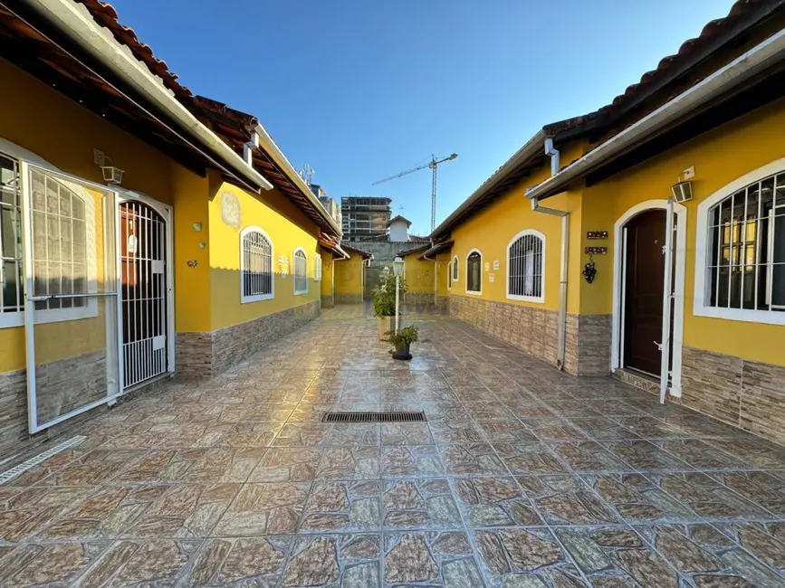 Foto 1 de Casa com 2 quartos à venda, 60m2 em Martim de Sá, Caraguatatuba - SP