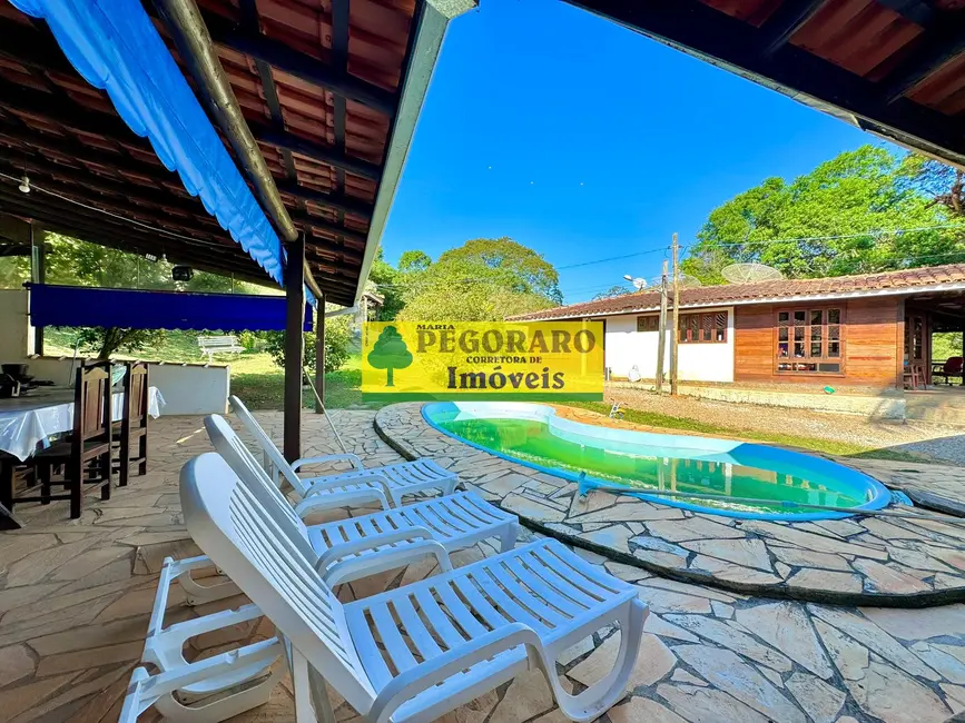 Sítio / Rancho com 6 quartos à venda, 500m2 em Paraibuna - SP - imagem 4 Foto 4 de Sítio / Rancho com 6 quartos à venda, 500m2 em Paraibuna - SP
