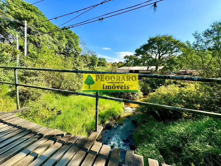 Foto 2 de Sítio / Rancho com 6 quartos à venda, 500m2 em Paraibuna - SP