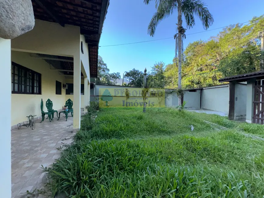 Foto 1 de Casa com 2 quartos à venda e para alugar, 200m2 em Cantagalo, Caraguatatuba - SP