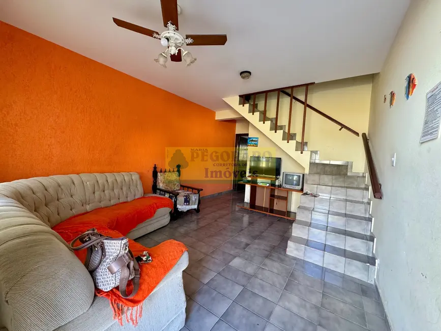 Foto 2 de Casa com 2 quartos à venda, 76m2 em Martim de Sá, Caraguatatuba - SP