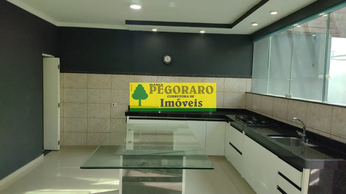 Casa com 4 quartos à venda, 205m2 em Martim de Sá, Caraguatatuba - SP - imagem 6 Foto 6 de Casa com 4 quartos à venda, 205m2 em Martim de Sá, Caraguatatuba - SP