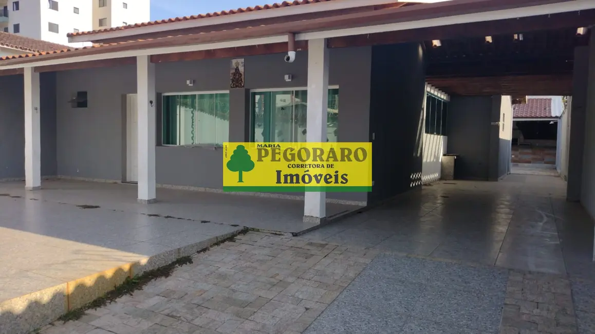 Casa com 4 quartos à venda, 205m2 em Martim de Sá, Caraguatatuba - SP - imagem 3 Foto 3 de Casa com 4 quartos à venda, 205m2 em Martim de Sá, Caraguatatuba - SP
