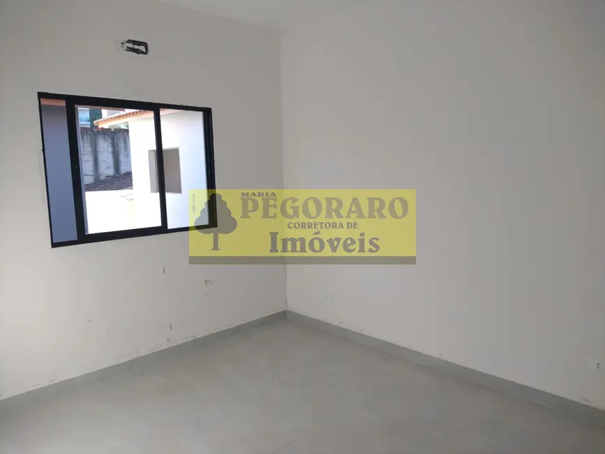 Foto 5 de Casa com 2 quartos à venda, 75m2 em Cidade Jardim, Caraguatatuba - SP