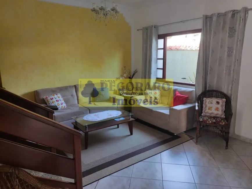 Foto 4 de Casa com 6 quartos à venda, 250m2 em Martim de Sá, Caraguatatuba - SP