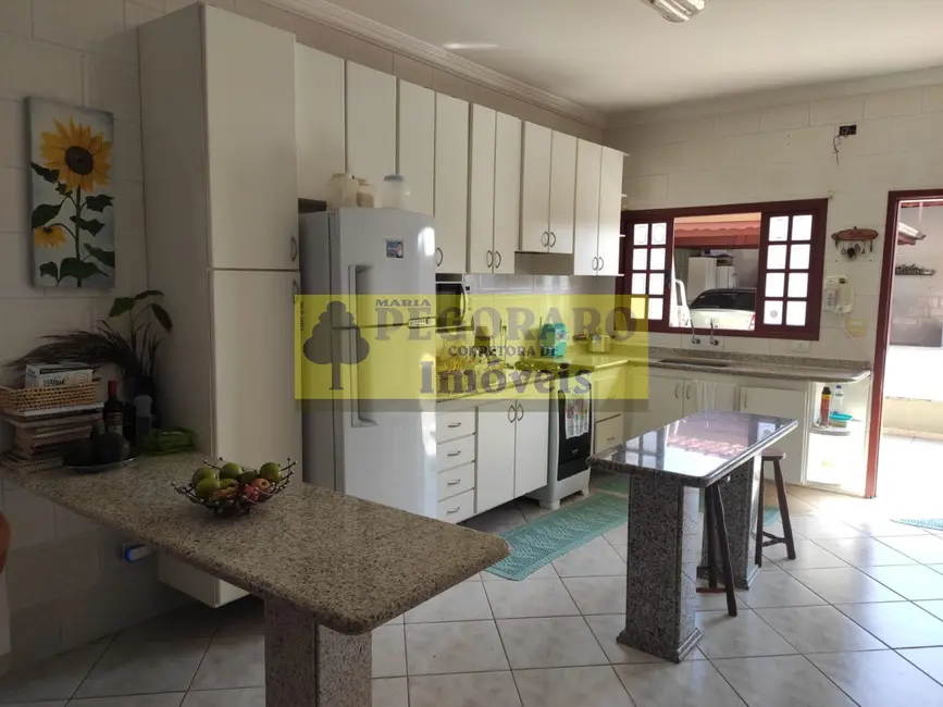 Foto 5 de Casa com 6 quartos à venda, 250m2 em Martim de Sá, Caraguatatuba - SP