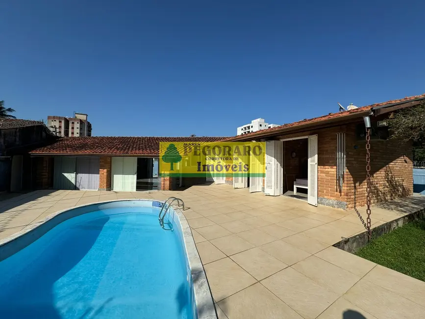 Casa com 4 quartos à venda, 250m2 em Martim de Sá, Caraguatatuba - SP - imagem 2 Foto 2 de Casa com 4 quartos à venda, 250m2 em Martim de Sá, Caraguatatuba - SP