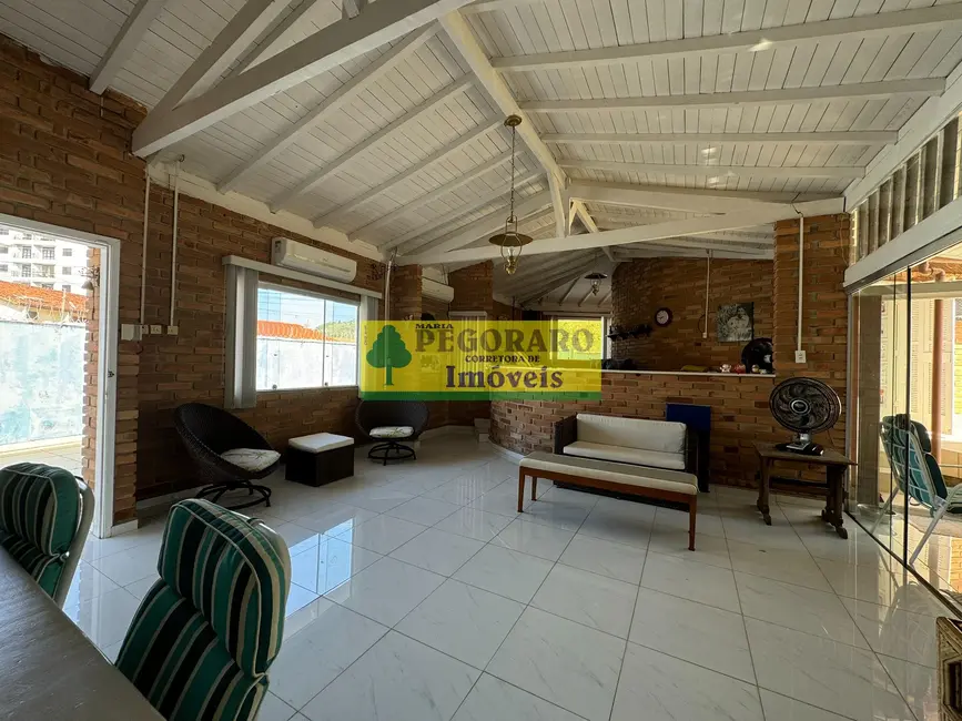 Casa com 4 quartos à venda, 250m2 em Martim de Sá, Caraguatatuba - SP - imagem 7 Foto 7 de Casa com 4 quartos à venda, 250m2 em Martim de Sá, Caraguatatuba - SP