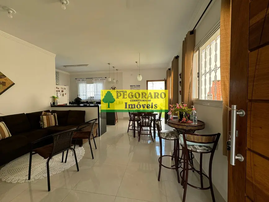 Foto 4 de Casa com 3 quartos à venda, 102m2 em Martim de Sá, Caraguatatuba - SP