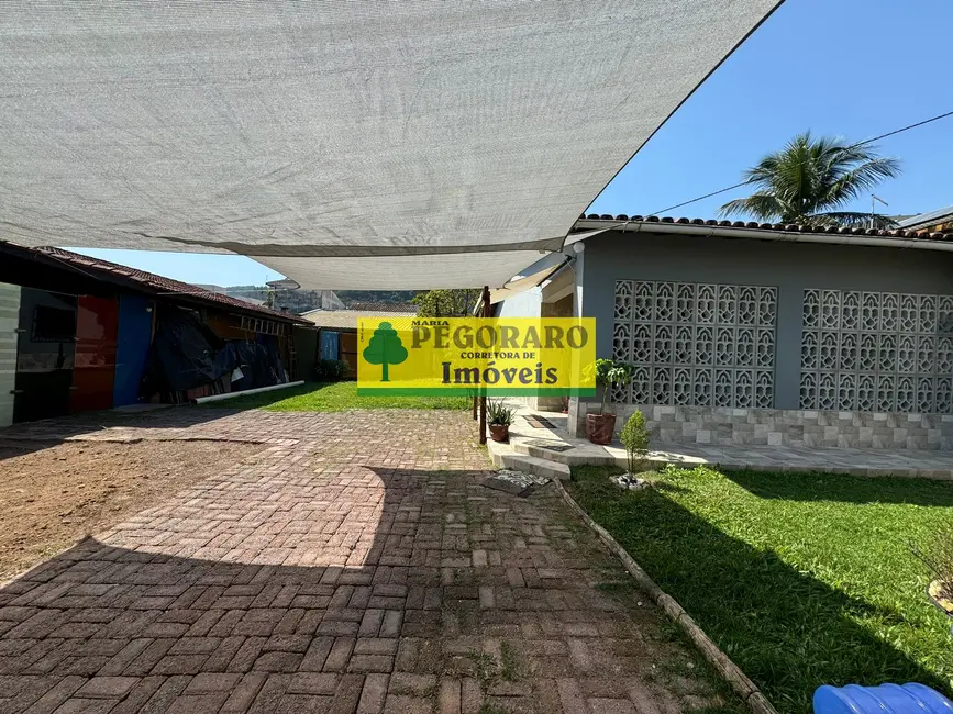 Foto 3 de Casa com 5 quartos à venda, 300m2 em Martim de Sá, Caraguatatuba - SP