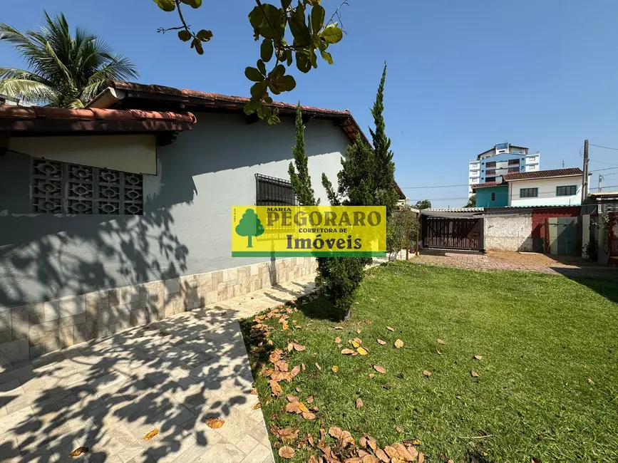 Foto 1 de Casa com 5 quartos à venda, 300m2 em Martim de Sá, Caraguatatuba - SP