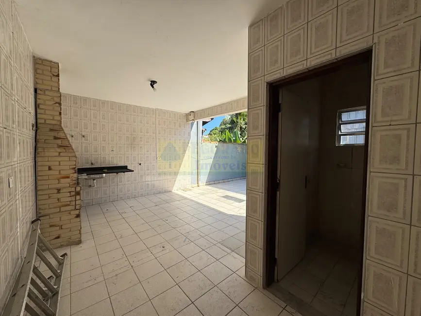 Foto 3 de Casa com 2 quartos para alugar, 125m2 em Martim de Sá, Caraguatatuba - SP