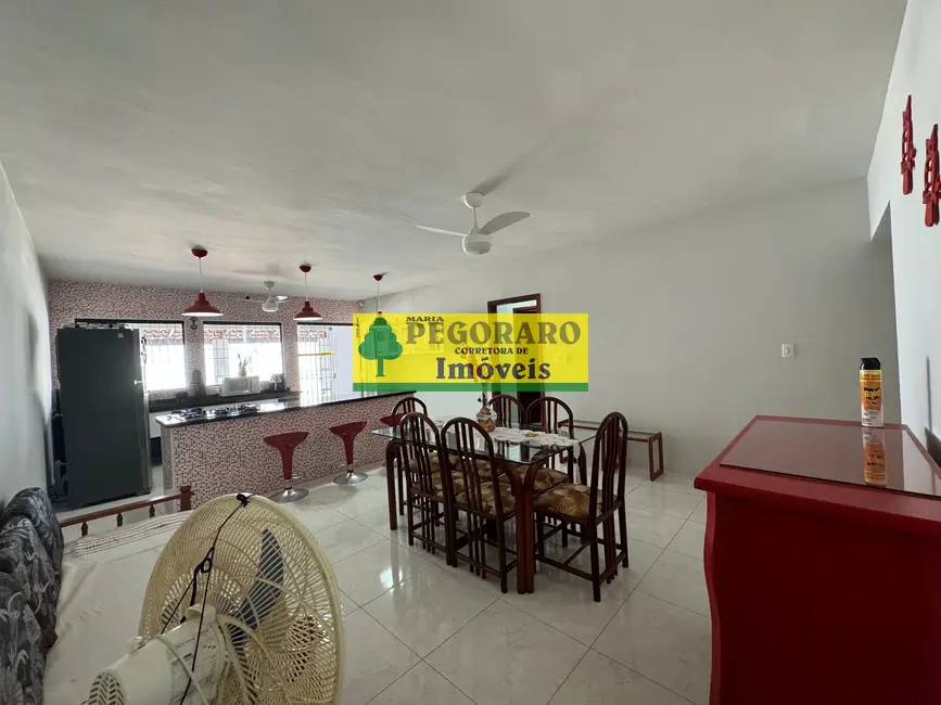 Casa com 3 quartos à venda, 300m2 em Martim de Sá, Caraguatatuba - SP - imagem 8 Foto 8 de Casa com 3 quartos à venda, 300m2 em Martim de Sá, Caraguatatuba - SP