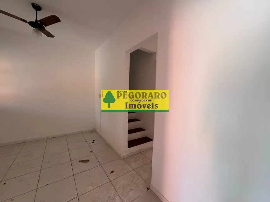 Foto 7 de Casa com 2 quartos à venda, 95m2 em Caraguatatuba - SP