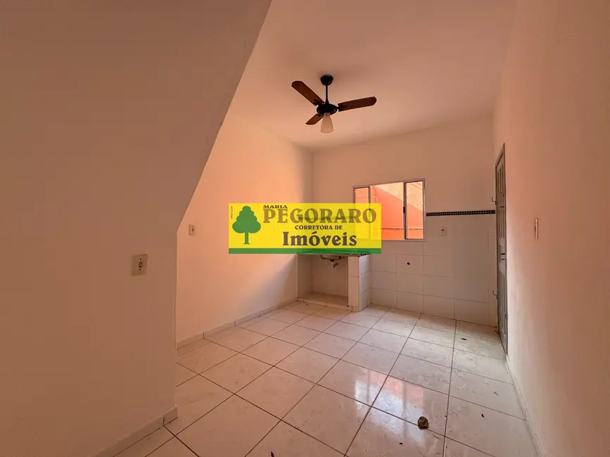 Foto 9 de Casa com 2 quartos à venda, 95m2 em Caraguatatuba - SP