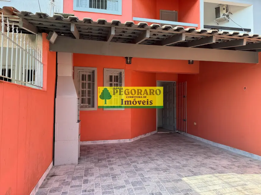Foto 4 de Casa com 2 quartos à venda, 95m2 em Caraguatatuba - SP