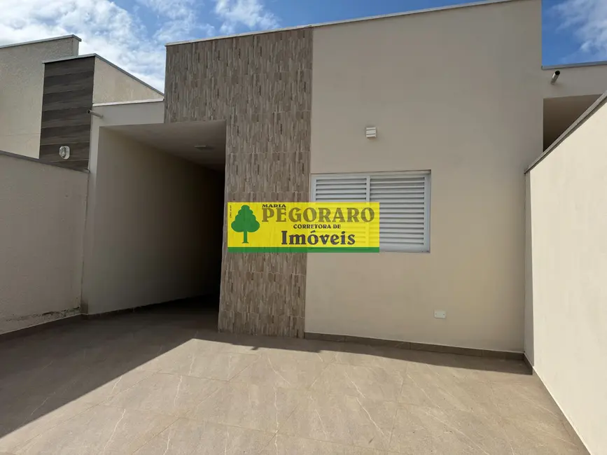 Foto 7 de Casa com 2 quartos à venda, 65m2 em Caraguatatuba - SP