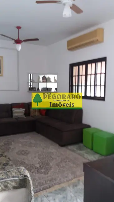 Casa com 3 quartos à venda, 157m2 em Martim de Sá, Caraguatatuba - SP - imagem 8 Foto 8 de Casa com 3 quartos à venda, 157m2 em Martim de Sá, Caraguatatuba - SP
