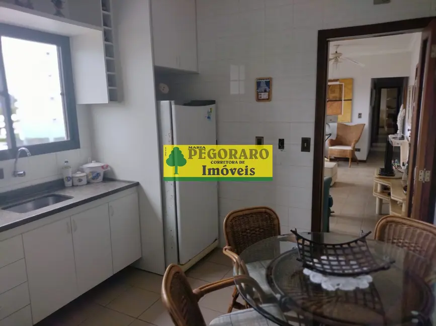 Foto 4 de Apartamento com 4 quartos à venda, 136m2 em Sumaré, Caraguatatuba - SP