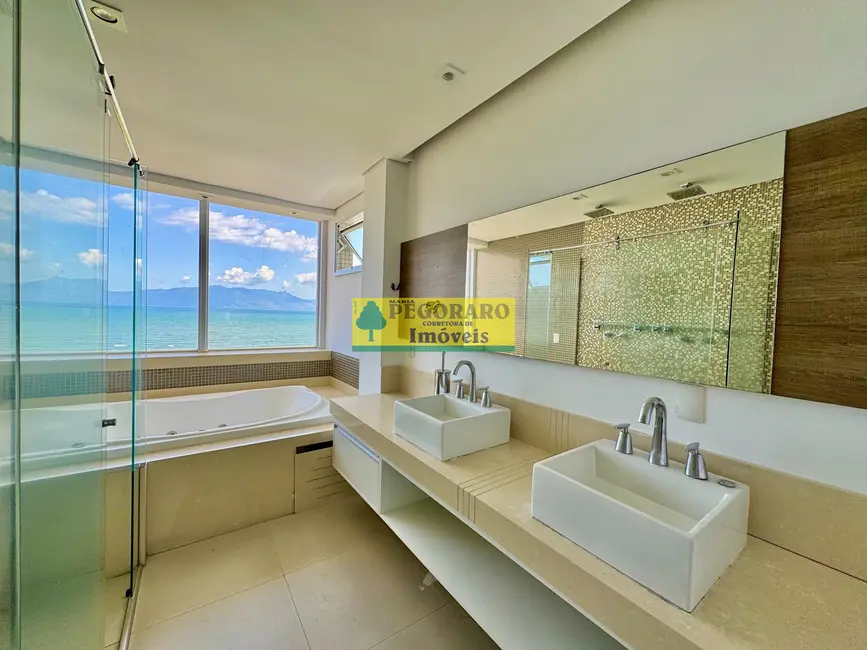 Foto 3 de Apartamento com 4 quartos à venda, 275m2 em Centro, Caraguatatuba - SP