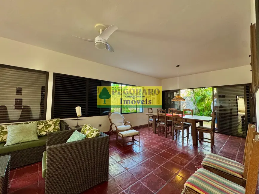 Foto 8 de Casa com 3 quartos à venda, 336m2 em Sao Sebastiao - SP