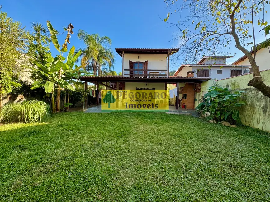 Foto 2 de Casa com 3 quartos à venda, 166m2 em Martim de Sá, Caraguatatuba - SP