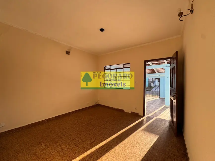 Foto 6 de Casa com 2 quartos para alugar, 90m2 em Poiares, Caraguatatuba - SP