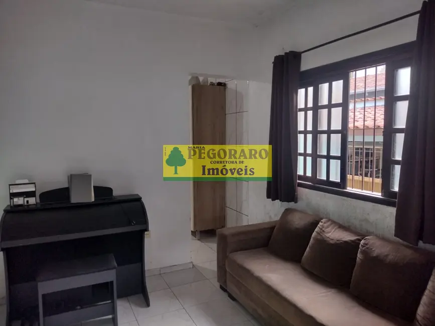 Foto 4 de Casa com 2 quartos à venda, 127m2 em Rio do Ouro, Caraguatatuba - SP