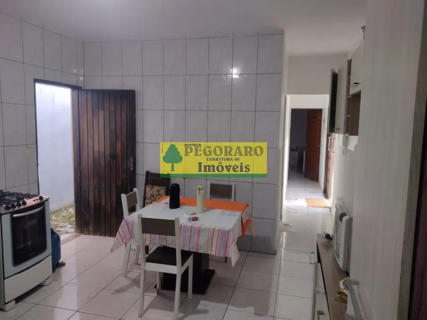 Foto 8 de Casa com 2 quartos à venda, 127m2 em Rio do Ouro, Caraguatatuba - SP