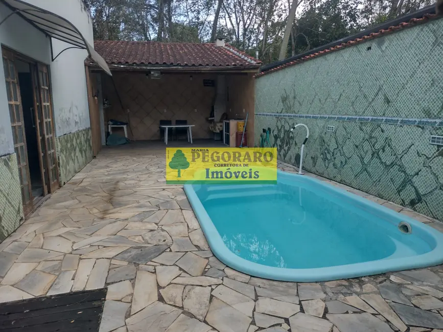 Foto 1 de Casa com 2 quartos à venda, 127m2 em Rio do Ouro, Caraguatatuba - SP