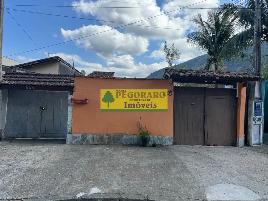 Foto 1 de Casa com 4 quartos à venda, 150m2 em Sumaré, Caraguatatuba - SP