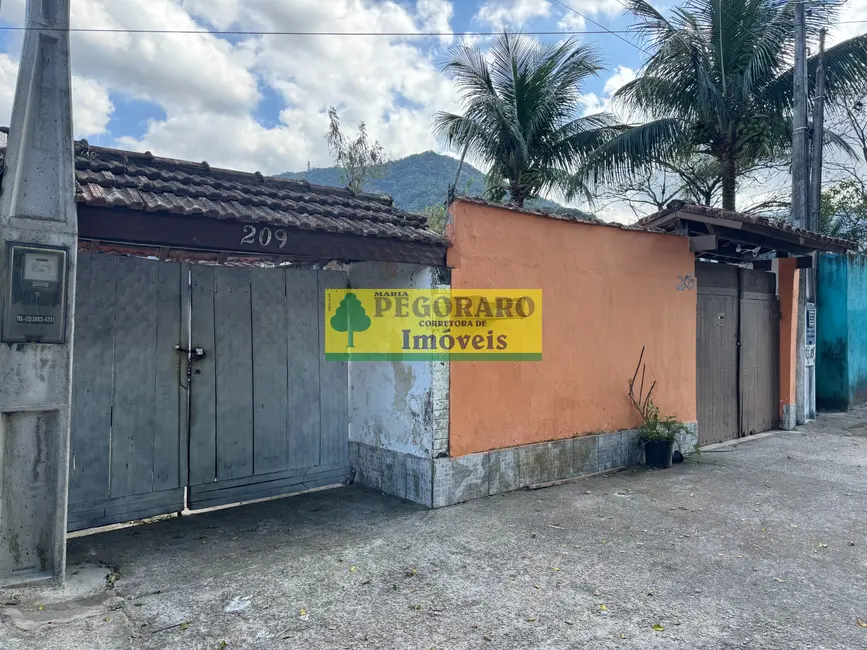 Foto 8 de Casa com 4 quartos à venda, 150m2 em Sumaré, Caraguatatuba - SP