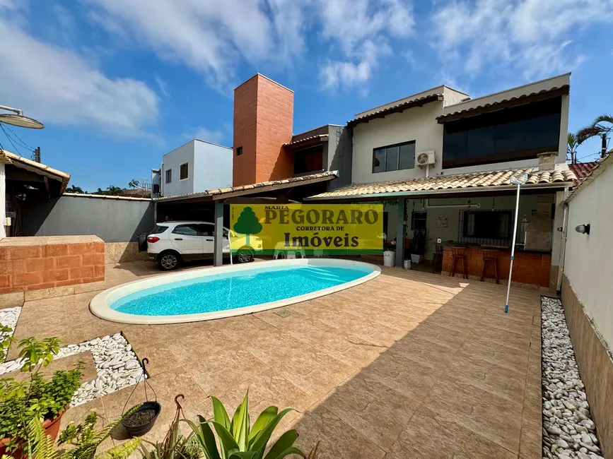 Foto 1 de Casa com 7 quartos à venda, 288m2 em Sumaré, Caraguatatuba - SP