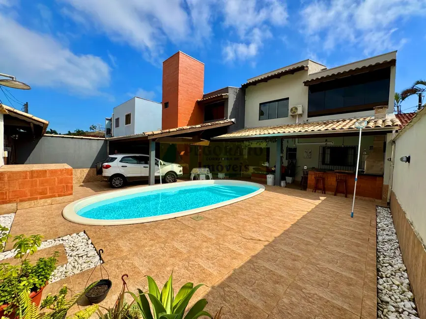 Foto 1 de Casa com 7 quartos à venda, 288m2 em Sumaré, Caraguatatuba - SP